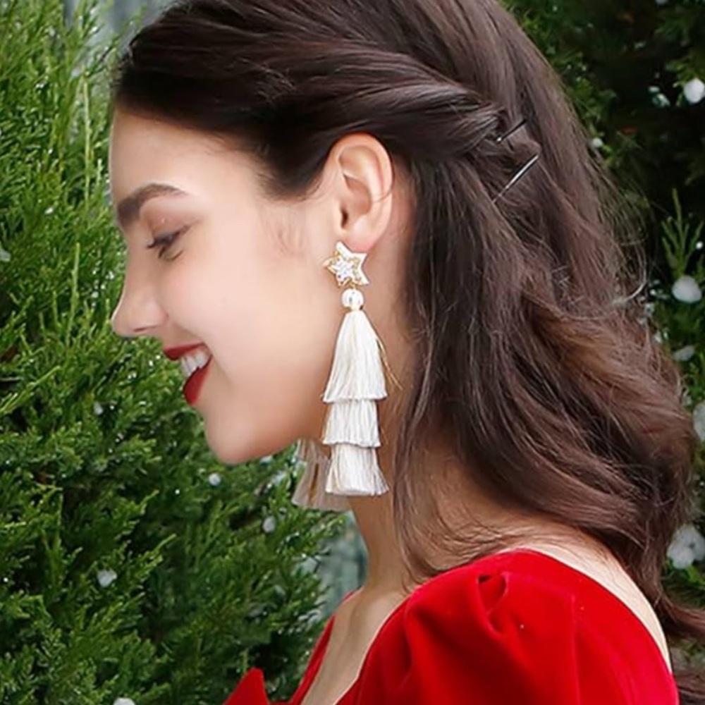 Gold and Cream Star Tassel Boutique Earrings NEW - Picture 3 of 4